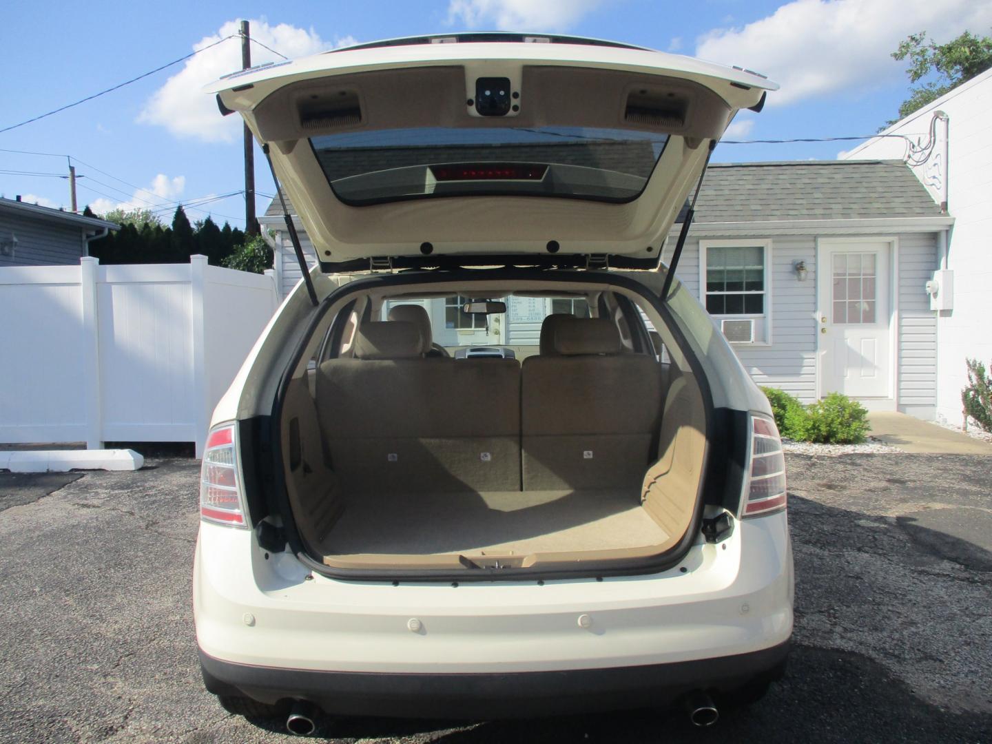 2007 WHITE Ford Edge SEL Plus AWD (2FMDK49C77B) with an 3.5L V6 DOHC 24V engine, 6A OD transmission, located at 540a Delsea Drive, Sewell, NJ, 08080, (987) 867-5309, 39.752560, -75.111206- Photo#25