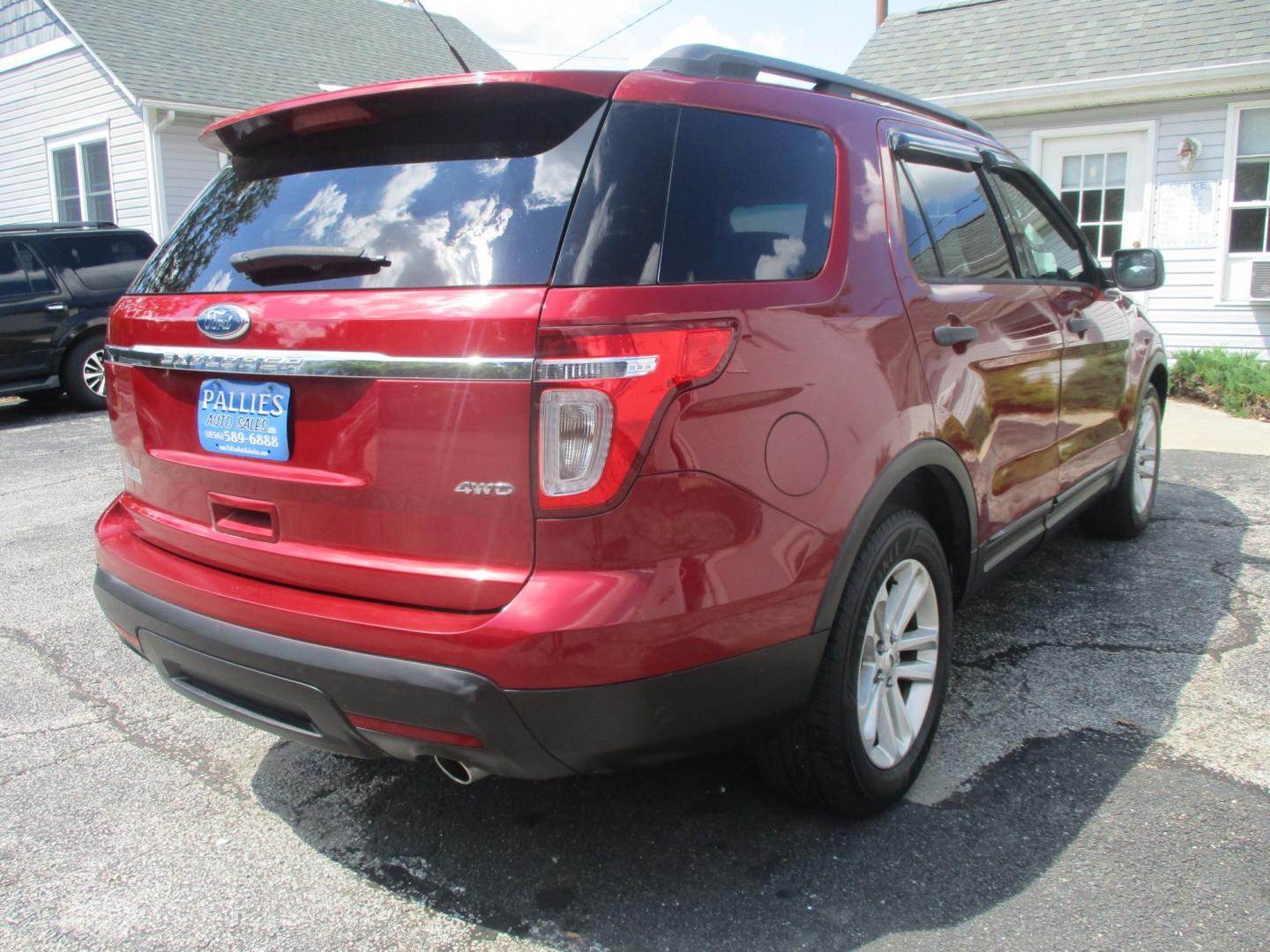 2015 RED Ford Explorer Base 4WD (1FM5K8B8XFG) with an 3.5L V6 DOHC 24V engine, 6-Speed Automatic transmission, located at 540a Delsea Drive, Sewell, NJ, 08080, (987) 867-5309, 39.752560, -75.111206- Photo#6