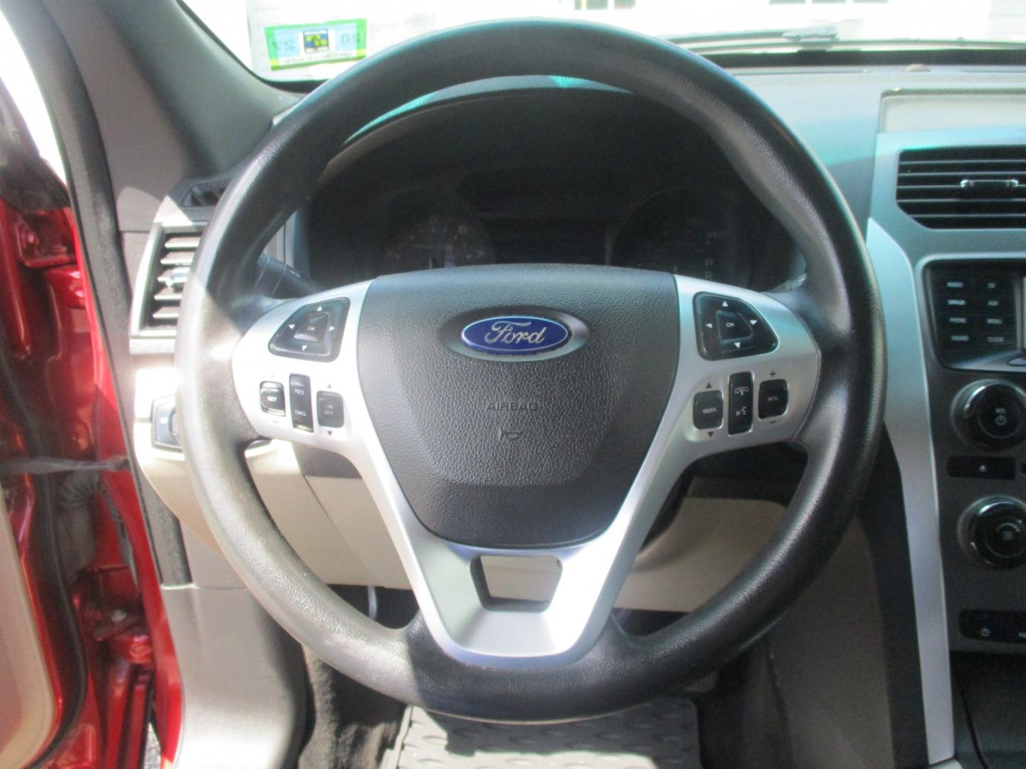 2015 RED Ford Explorer Base 4WD (1FM5K8B8XFG) with an 3.5L V6 DOHC 24V engine, 6-Speed Automatic transmission, located at 540a Delsea Drive, Sewell, NJ, 08080, (987) 867-5309, 39.752560, -75.111206- Photo#17