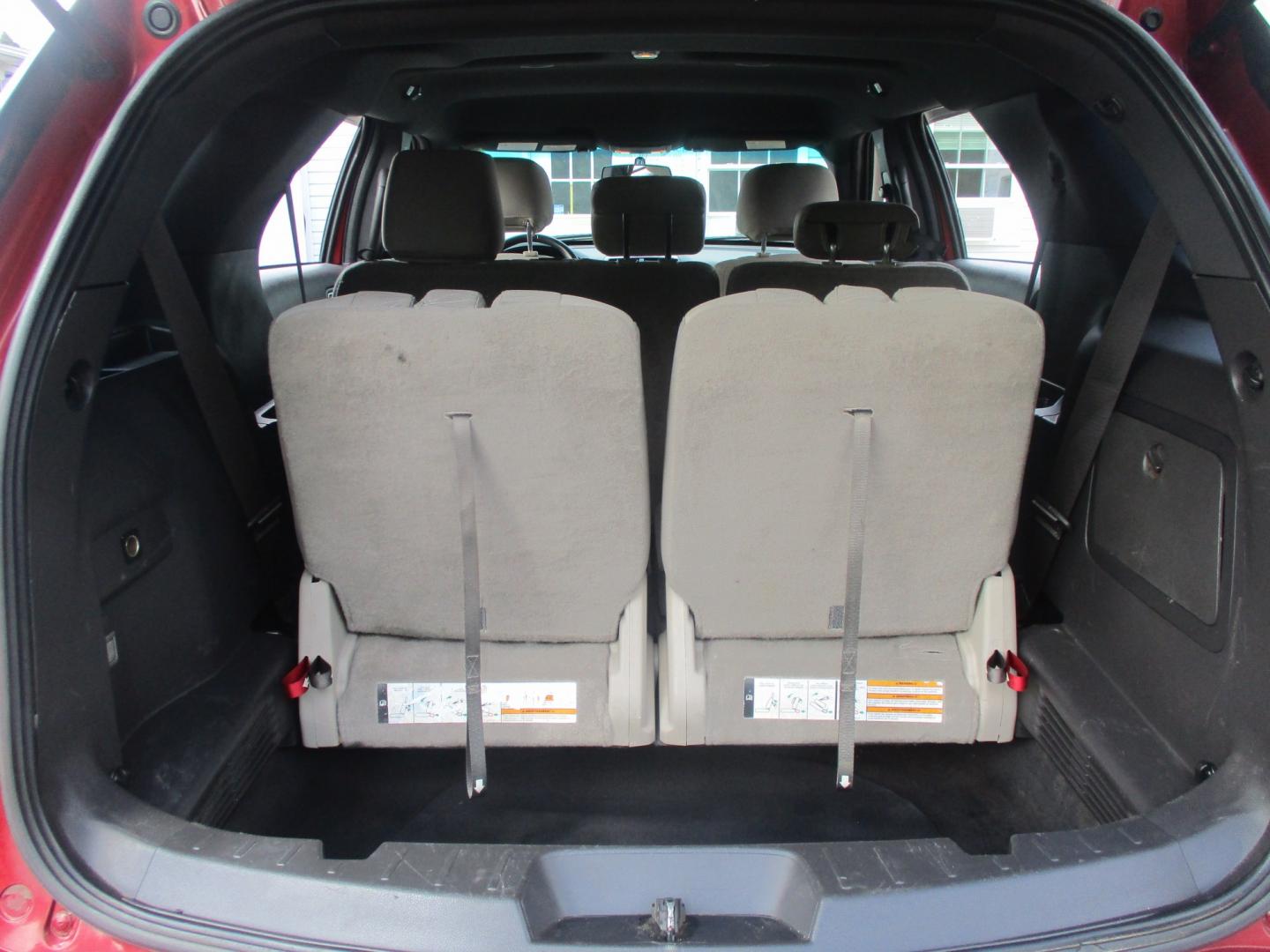 2015 RED Ford Explorer Base 4WD (1FM5K8B8XFG) with an 3.5L V6 DOHC 24V engine, 6-Speed Automatic transmission, located at 540a Delsea Drive, Sewell, NJ, 08080, (987) 867-5309, 39.752560, -75.111206- Photo#26