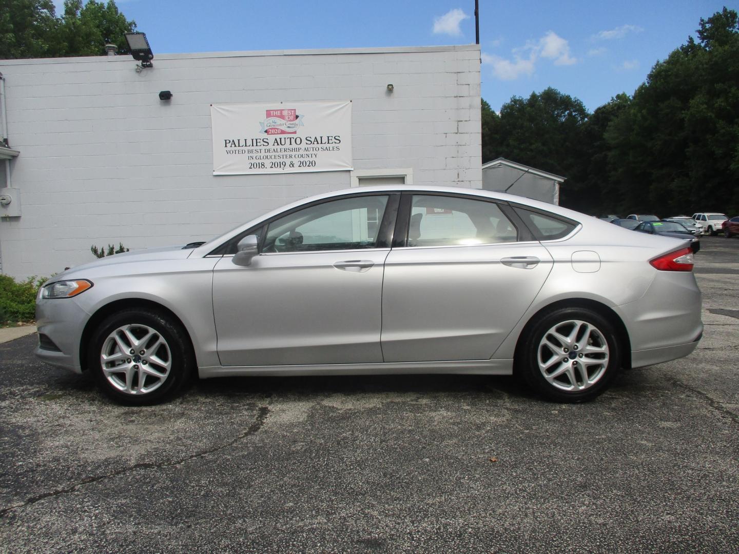 2016 SILVER Ford Fusion SE (3FA6P0H73GR) with an 2.5L L4 DOHC 16V engine, 6A transmission, located at 540a Delsea Drive, Sewell, NJ, 08080, (987) 867-5309, 39.752560, -75.111206- Photo#1