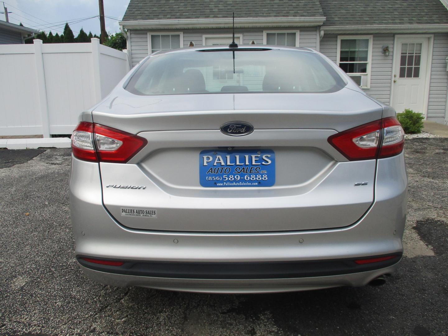 2016 SILVER Ford Fusion SE (3FA6P0H73GR) with an 2.5L L4 DOHC 16V engine, 6A transmission, located at 540a Delsea Drive, Sewell, NJ, 08080, (987) 867-5309, 39.752560, -75.111206- Photo#3