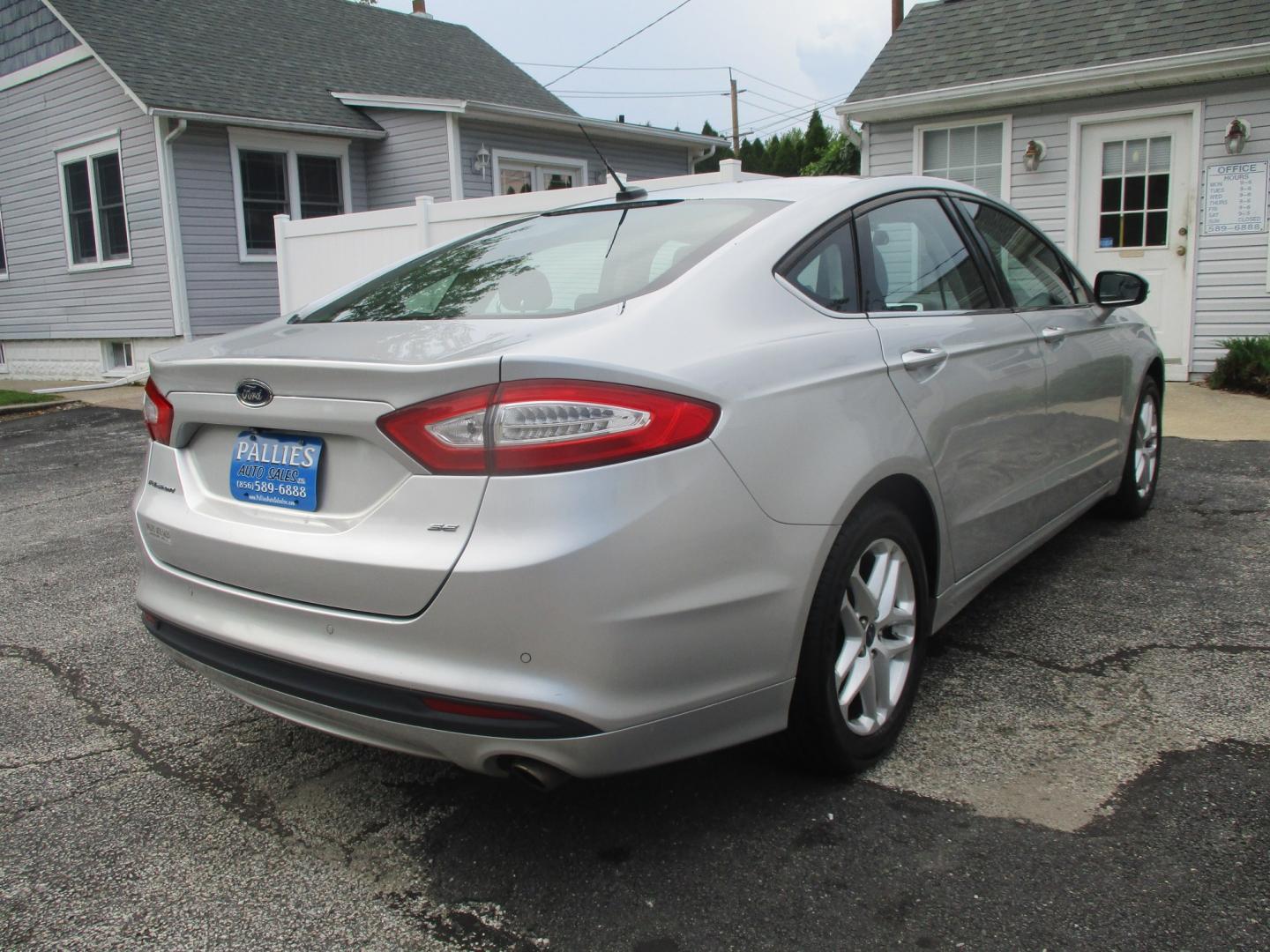 2016 SILVER Ford Fusion SE (3FA6P0H73GR) with an 2.5L L4 DOHC 16V engine, 6A transmission, located at 540a Delsea Drive, Sewell, NJ, 08080, (987) 867-5309, 39.752560, -75.111206- Photo#6