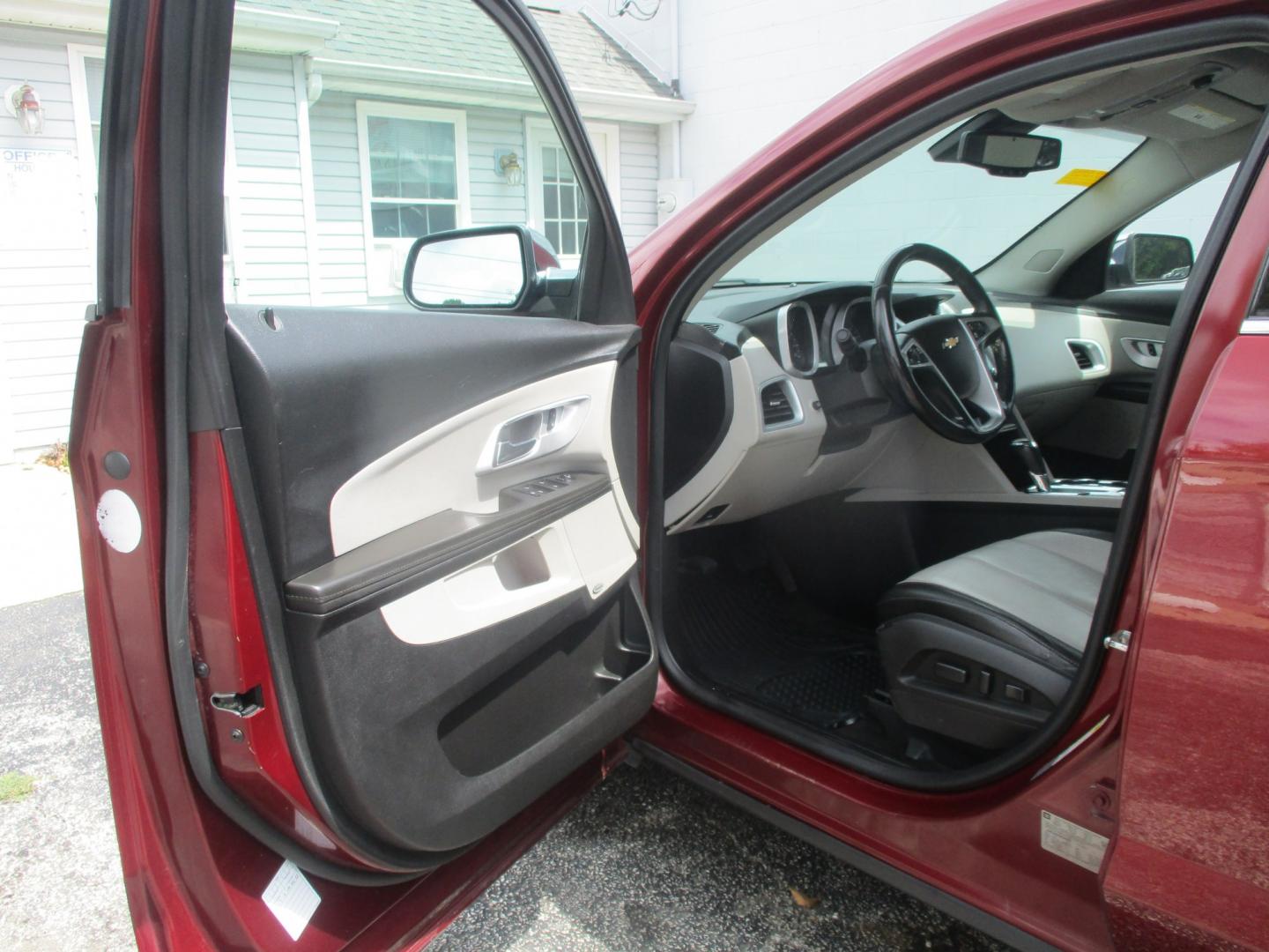 2017 RED Chevrolet Equinox Premier AWD (2GNFLGE30H6) with an 3.6L V6 DOHC 24V engine, 6A transmission, located at 540a Delsea Drive, Sewell, NJ, 08080, (987) 867-5309, 39.752560, -75.111206- Photo#11