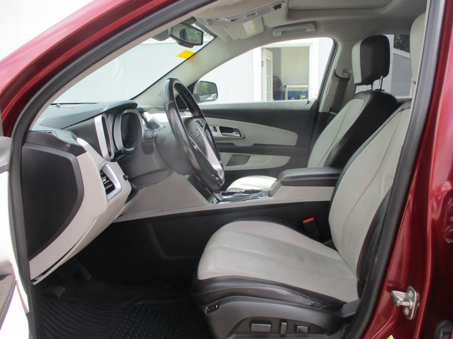 2017 RED Chevrolet Equinox Premier AWD (2GNFLGE30H6) with an 3.6L V6 DOHC 24V engine, 6A transmission, located at 540a Delsea Drive, Sewell, NJ, 08080, (987) 867-5309, 39.752560, -75.111206- Photo#13