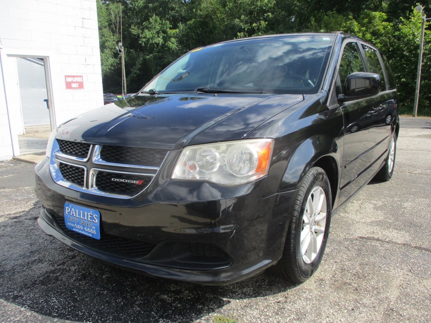 2014 BLACK Dodge Grand Caravan SXT (2C4RDGCG4ER) with an 3.6L V6 DOHC 24V engine, 6-Speed Automatic transmission, located at 540a Delsea Drive, Sewell, NJ, 08080, (987) 867-5309, 39.752560, -75.111206- Photo#0