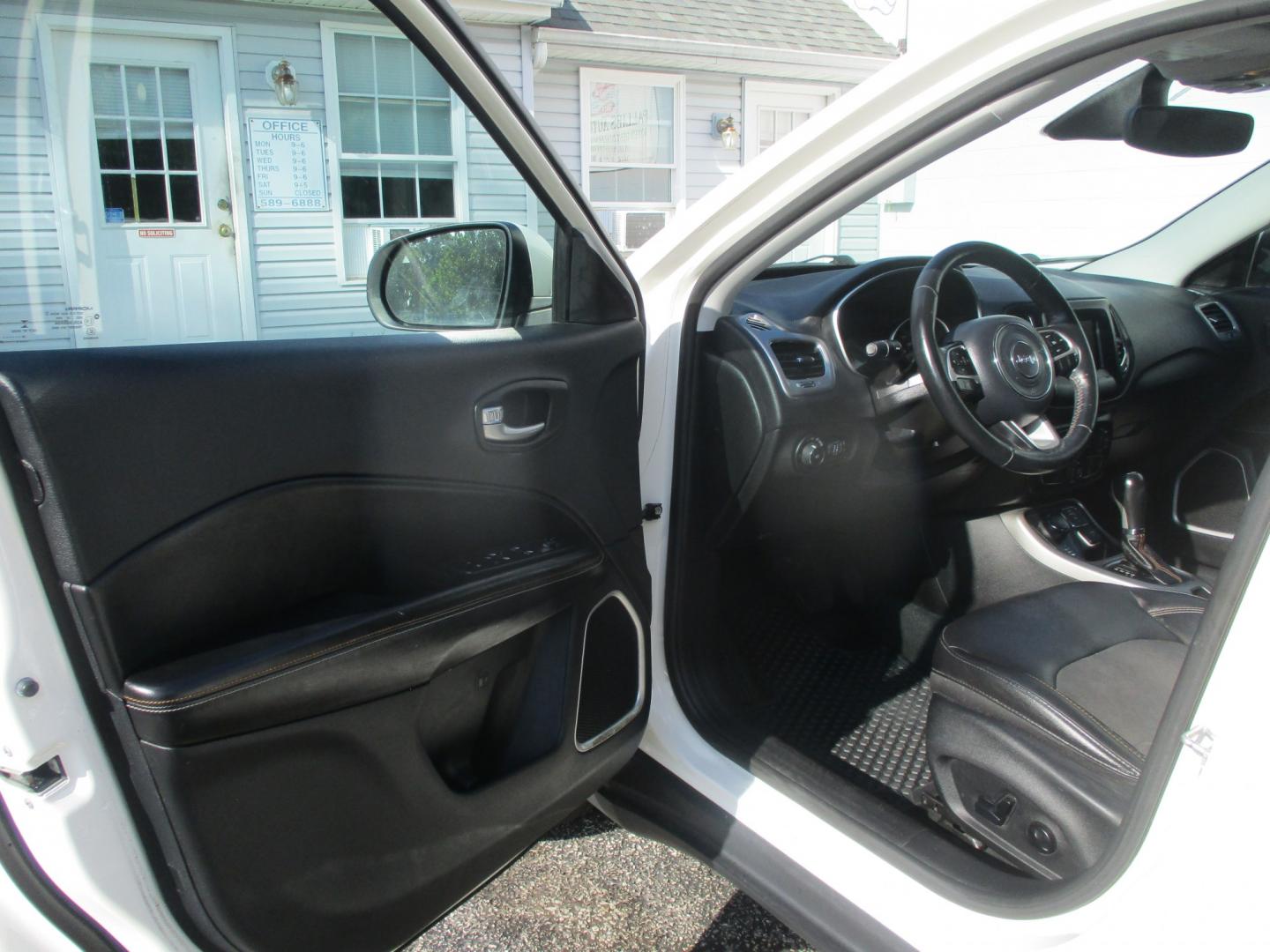 2019 WHITE Jeep Compass Sport 4WD (3C4NJDBB8KT) with an 2.4L L4 DOHC 16V engine, located at 540a Delsea Drive, Sewell, NJ, 08080, (987) 867-5309, 39.752560, -75.111206- Photo#11