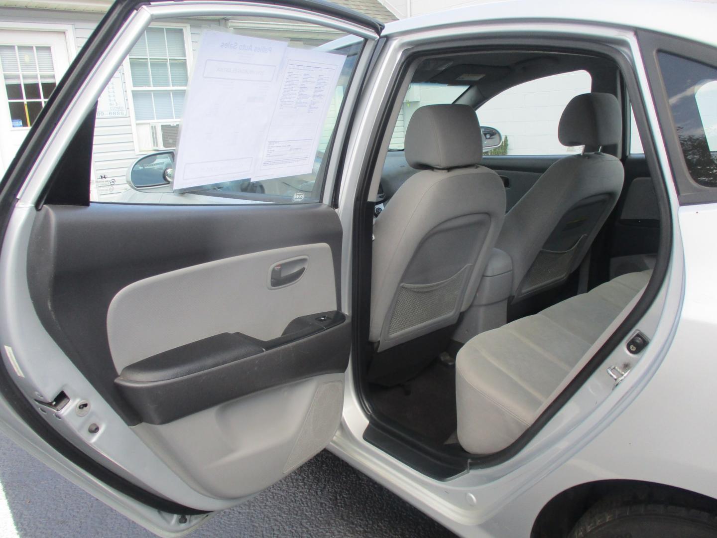 2010 SILVER Hyundai Elantra GLS (KMHDU4AD2AU) with an 2.0L L4 DOHC 16V engine, located at 540a Delsea Drive, Sewell, NJ, 08080, (987) 867-5309, 39.752560, -75.111206- Photo#12