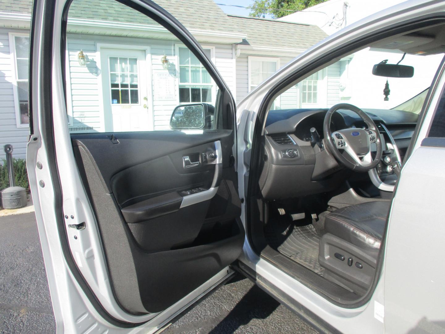 2013 SILVER Ford Edge SEL AWD (2FMDK4JC9DB) with an 3.5L V6 DOHC 24V engine, 6A transmission, located at 540a Delsea Drive, Sewell, NJ, 08080, (987) 867-5309, 39.752560, -75.111206- Photo#10