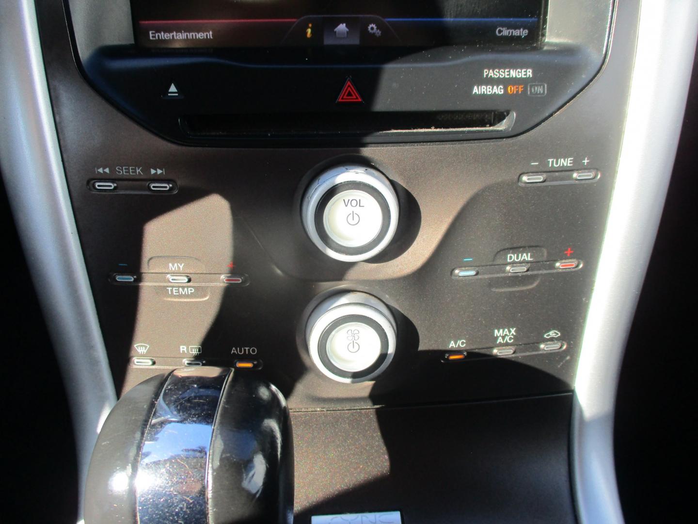 2013 SILVER Ford Edge SEL AWD (2FMDK4JC9DB) with an 3.5L V6 DOHC 24V engine, 6A transmission, located at 540a Delsea Drive, Sewell, NJ, 08080, (987) 867-5309, 39.752560, -75.111206- Photo#20