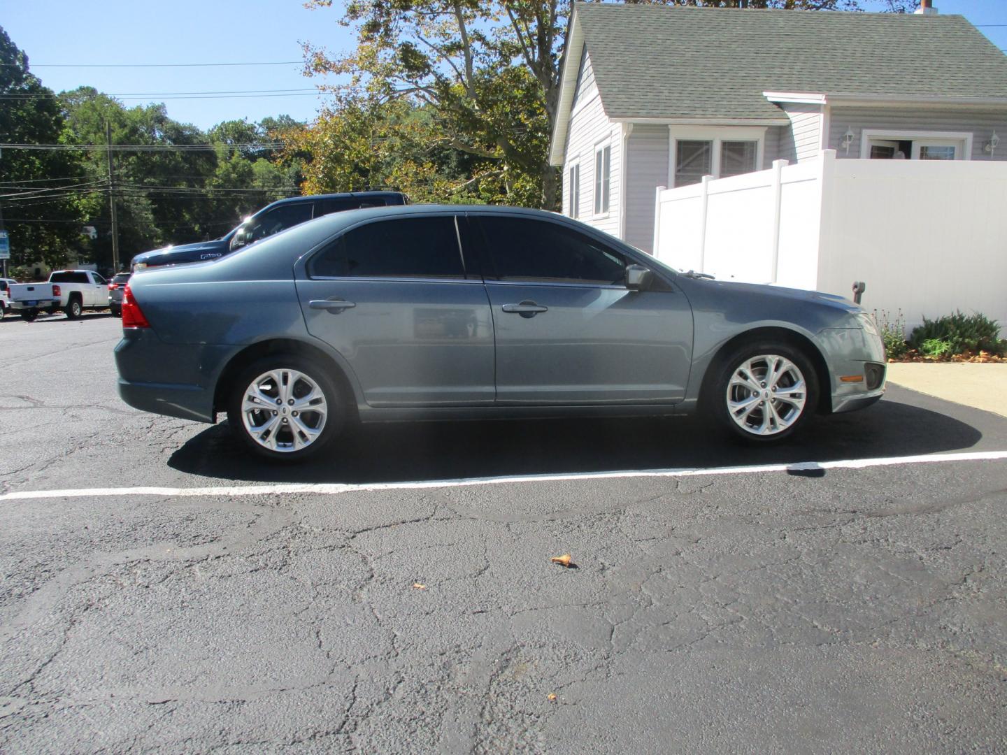 2012 BLUE Ford Fusion SE (3FAHP0HA9CR) with an 2.5L L4 DOHC 16V engine, located at 540a Delsea Drive, Sewell, NJ, 08080, (987) 867-5309, 39.752560, -75.111206- Photo#8
