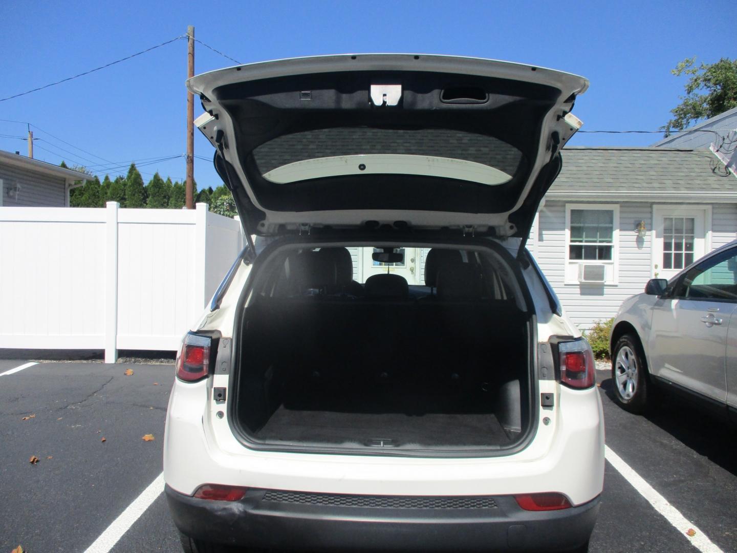 2018 WHITE Jeep Compass Sport 4WD (3C4NJDBB2JT) with an 2.4L L4 DOHC 16V engine, located at 540a Delsea Drive, Sewell, NJ, 08080, (987) 867-5309, 39.752560, -75.111206- Photo#15