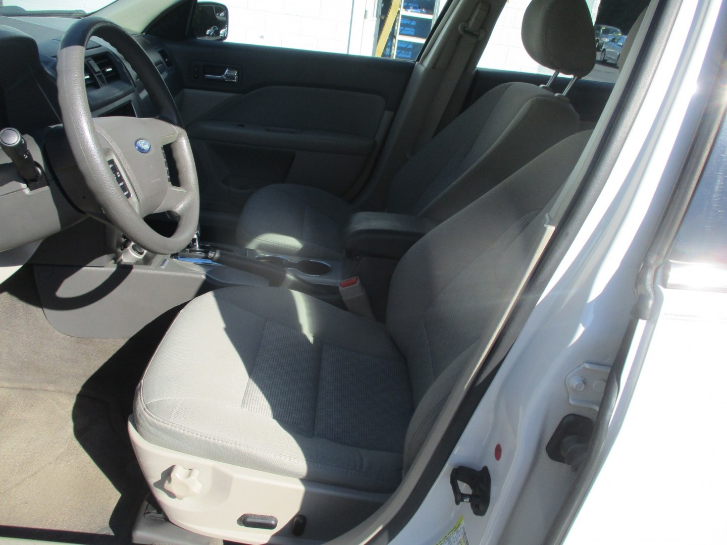 2012 WHITE Ford Fusion SE (3FAHP0HA5CR) with an 2.5L L4 DOHC 16V engine, located at 540a Delsea Drive, Sewell, NJ, 08080, (987) 867-5309, 39.752560, -75.111206- Photo#11