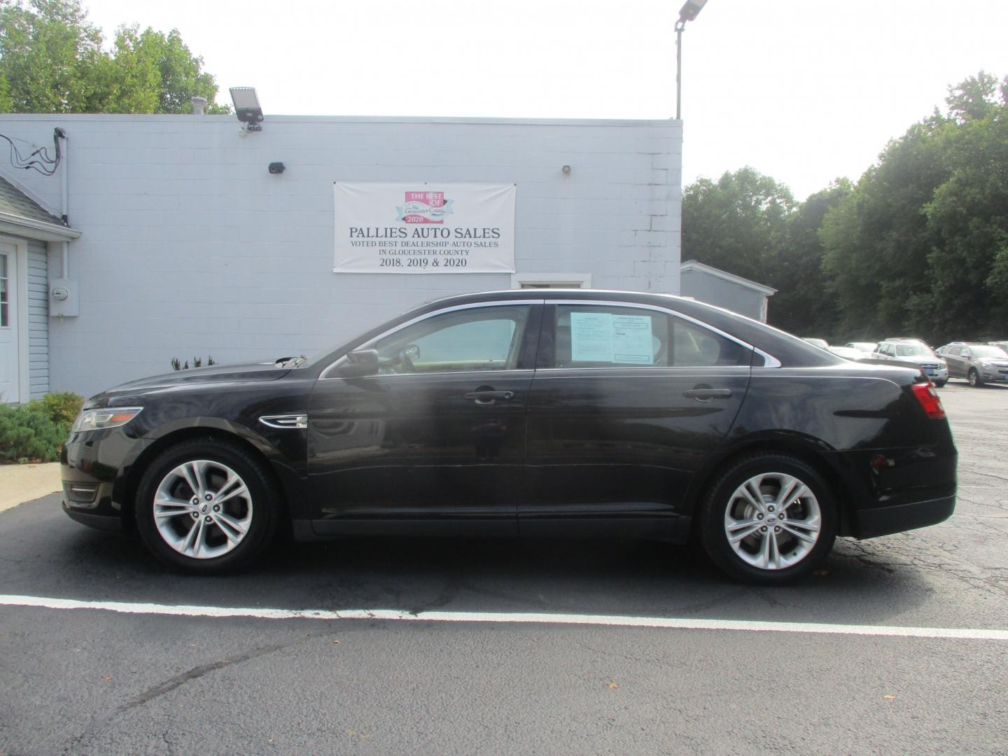 2017 BLACK Ford Taurus SEL FWD (1FAHP2E85HG) with an 3.5L V6 DOHC 24V engine, 6A transmission, located at 540a Delsea Drive, Sewell, NJ, 08080, (987) 867-5309, 39.752560, -75.111206- Photo#2