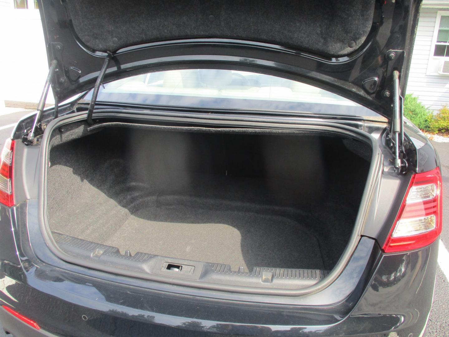 2017 BLACK Ford Taurus SEL FWD (1FAHP2E85HG) with an 3.5L V6 DOHC 24V engine, 6A transmission, located at 540a Delsea Drive, Sewell, NJ, 08080, (987) 867-5309, 39.752560, -75.111206- Photo#25