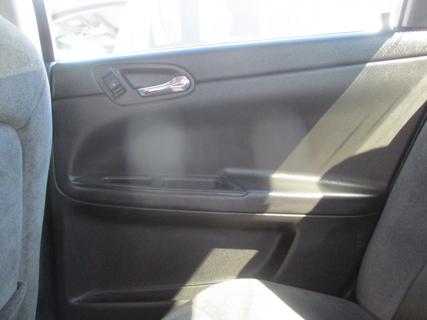 2009 SILVER /BLACK Chevrolet Impala LS (2G1WB57N491) with an 3.5L V6 OHV 16V engine, 4A transmission, located at 540a Delsea Drive, Sewell, NJ, 08080, (987) 867-5309, 39.752560, -75.111206- Photo#21