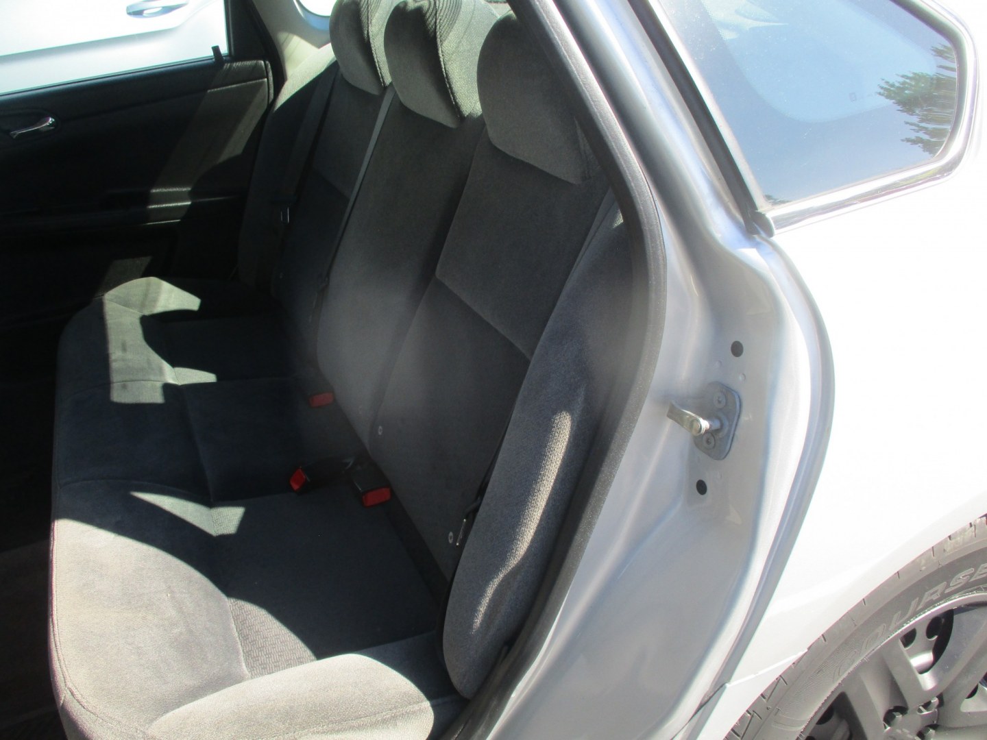 2009 SILVER /BLACK Chevrolet Impala LS (2G1WB57N491) with an 3.5L V6 OHV 16V engine, 4A transmission, located at 540a Delsea Drive, Sewell, NJ, 08080, (987) 867-5309, 39.752560, -75.111206- Photo#22