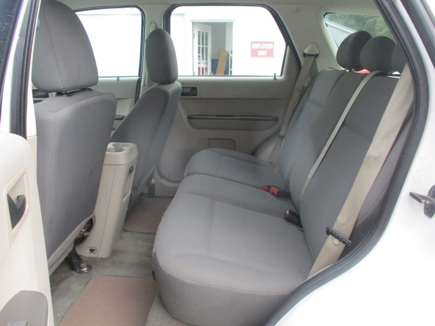 2010 WHITE Ford Escape XLS 4WD AT (1FMCU9C78AK) with an 2.5L L4 DOHC 16V engine, 6A transmission, located at 540a Delsea Drive, Sewell, NJ, 08080, (987) 867-5309, 39.752560, -75.111206- Photo#13