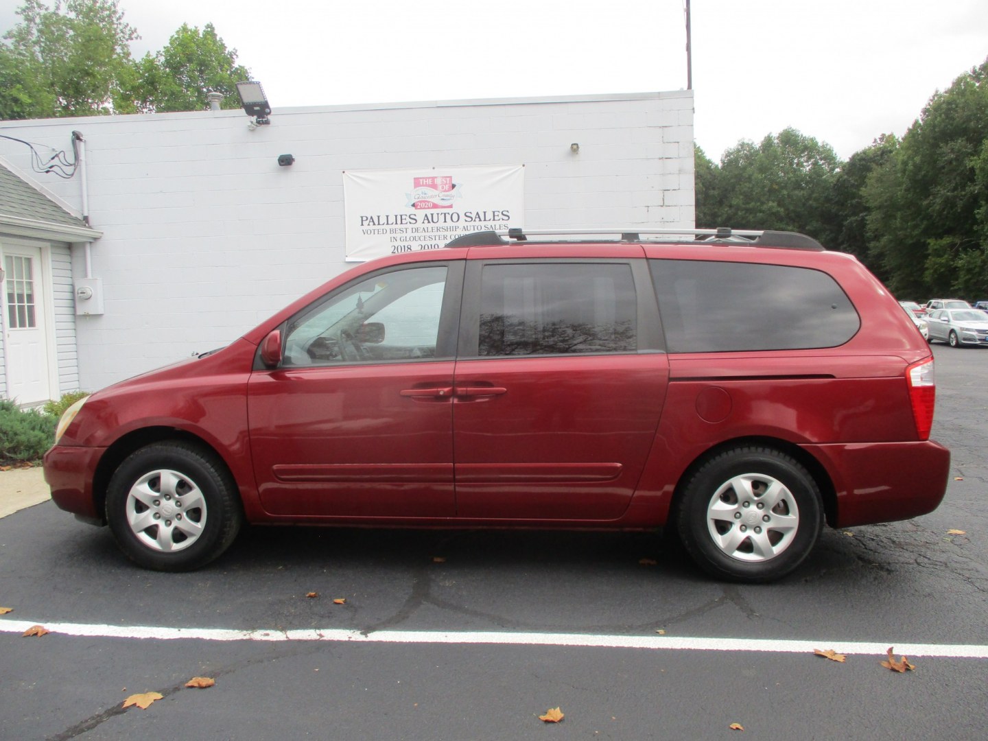 2008 RED Kia Sedona EX LWB (KNDMB233386) with an 3.8L V6 DOHC 24V engine, 5A OD transmission, located at 540a Delsea Drive, Sewell, NJ, 08080, (987) 867-5309, 39.752560, -75.111206- Photo#1