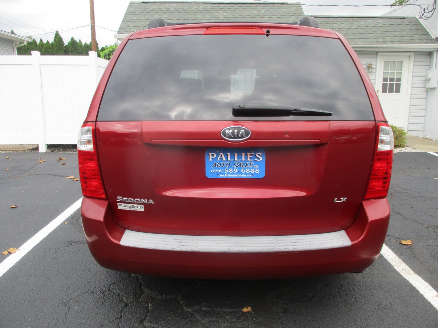 2008 RED Kia Sedona EX LWB (KNDMB233386) with an 3.8L V6 DOHC 24V engine, 5A OD transmission, located at 540a Delsea Drive, Sewell, NJ, 08080, (987) 867-5309, 39.752560, -75.111206- Photo#3