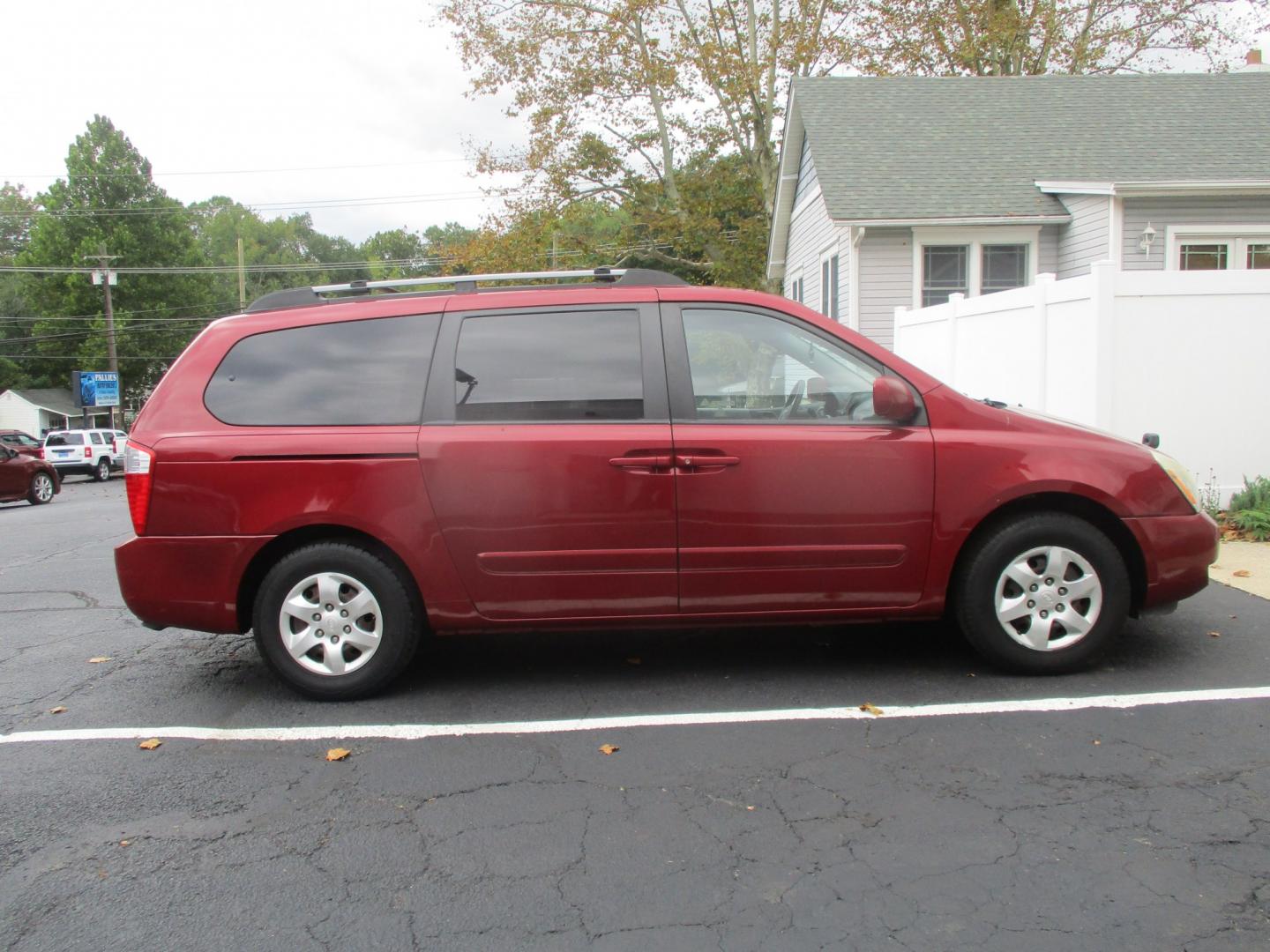 2008 RED Kia Sedona EX LWB (KNDMB233386) with an 3.8L V6 DOHC 24V engine, 5A OD transmission, located at 540a Delsea Drive, Sewell, NJ, 08080, (987) 867-5309, 39.752560, -75.111206- Photo#6