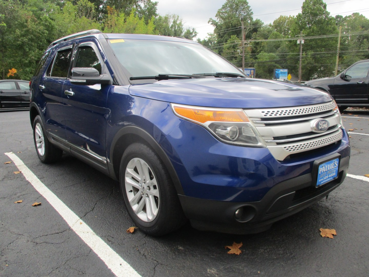 2015 BLUE Ford Explorer XLT 4WD (1FM5K8D86FG) with an 3.5L V6 DOHC 24V engine, 6-Speed Automatic transmission, located at 540a Delsea Drive, Sewell, NJ, 08080, (987) 867-5309, 39.752560, -75.111206- Photo#9