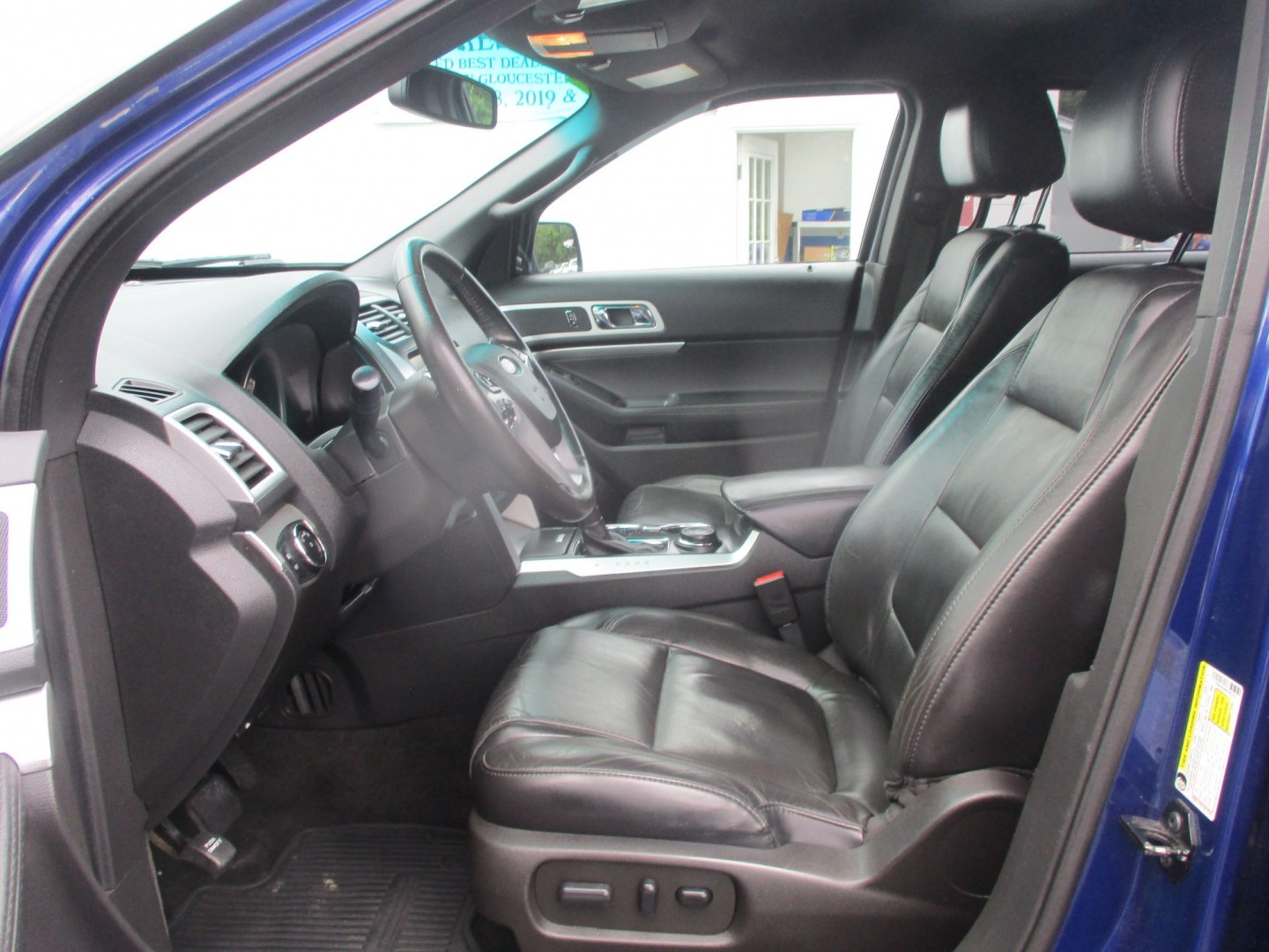 2015 BLUE Ford Explorer XLT 4WD (1FM5K8D86FG) with an 3.5L V6 DOHC 24V engine, 6-Speed Automatic transmission, located at 540a Delsea Drive, Sewell, NJ, 08080, (987) 867-5309, 39.752560, -75.111206- Photo#13