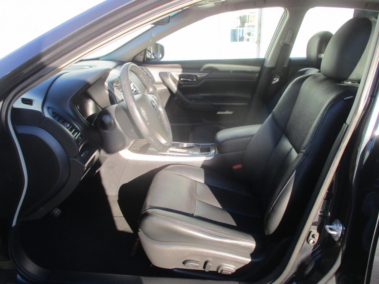 2013 BLACK Nissan Altima 2.5 S (1N4AL3AP9DC) with an 2.5L L4 DOHC 16V engine, located at 540a Delsea Drive, Sewell, NJ, 08080, (987) 867-5309, 39.752560, -75.111206- Photo#13