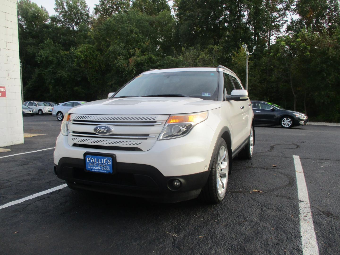 2012 WHITE Ford Explorer Limited 4WD (1FMHK8F81CG) with an 3.5L V6 DOHC 24V engine, 6-Speed Automatic transmission, located at 540a Delsea Drive, Sewell, NJ, 08080, (987) 867-5309, 39.752560, -75.111206- Photo#0