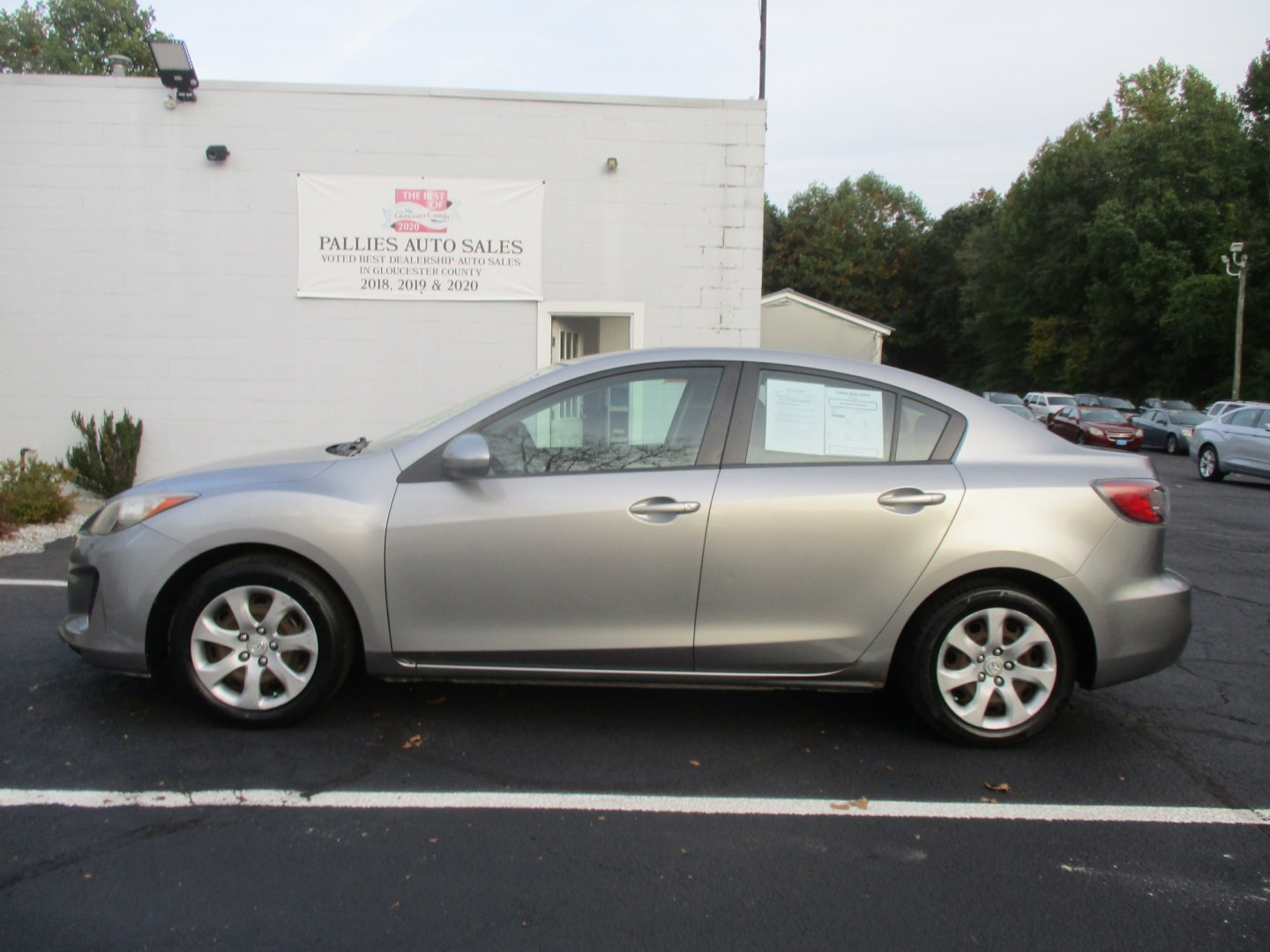 2012 SILVER Mazda MAZDA3 i Sport 4-Door (JM1BL1UGXC1) with an 2.0L L4 DOHC 16V engine, located at 540a Delsea Drive, Sewell, NJ, 08080, (987) 867-5309, 39.752560, -75.111206- Photo#2
