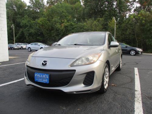 2012 Mazda MAZDA3 i Sport 4-Door