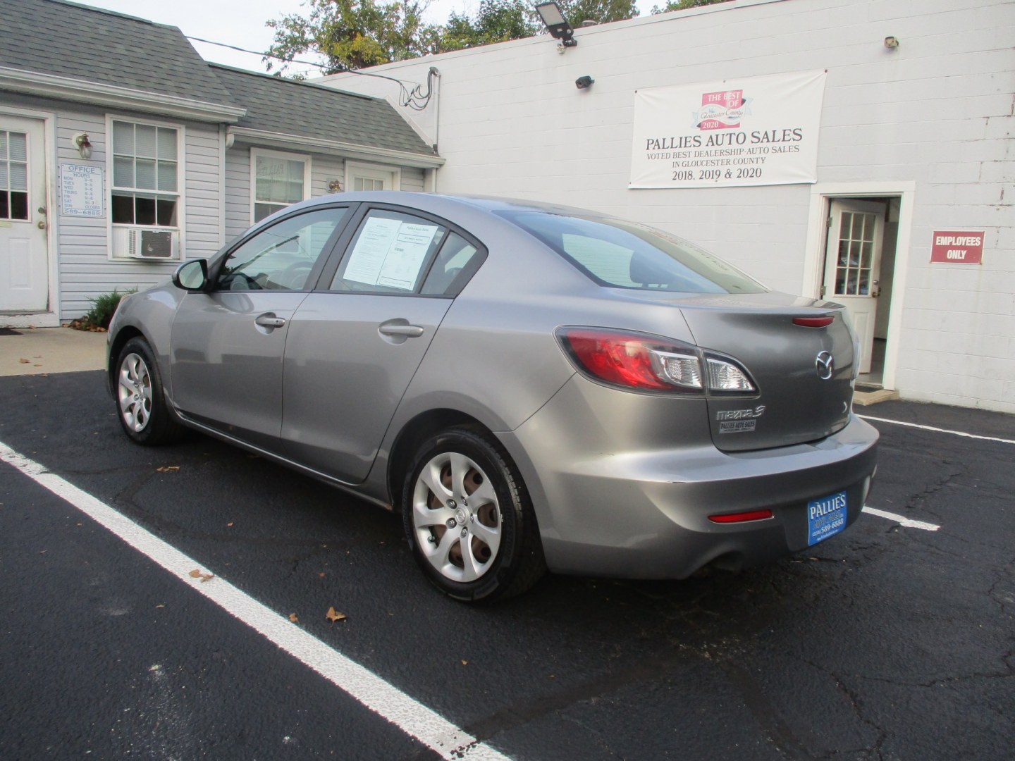 2012 SILVER Mazda MAZDA3 i Sport 4-Door (JM1BL1UGXC1) with an 2.0L L4 DOHC 16V engine, located at 540a Delsea Drive, Sewell, NJ, 08080, (987) 867-5309, 39.752560, -75.111206- Photo#3