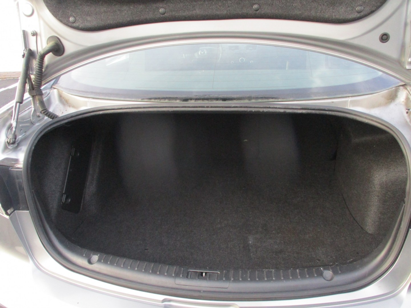 2012 SILVER Mazda MAZDA3 i Sport 4-Door (JM1BL1UGXC1) with an 2.0L L4 DOHC 16V engine, located at 540a Delsea Drive, Sewell, NJ, 08080, (987) 867-5309, 39.752560, -75.111206- Photo#24