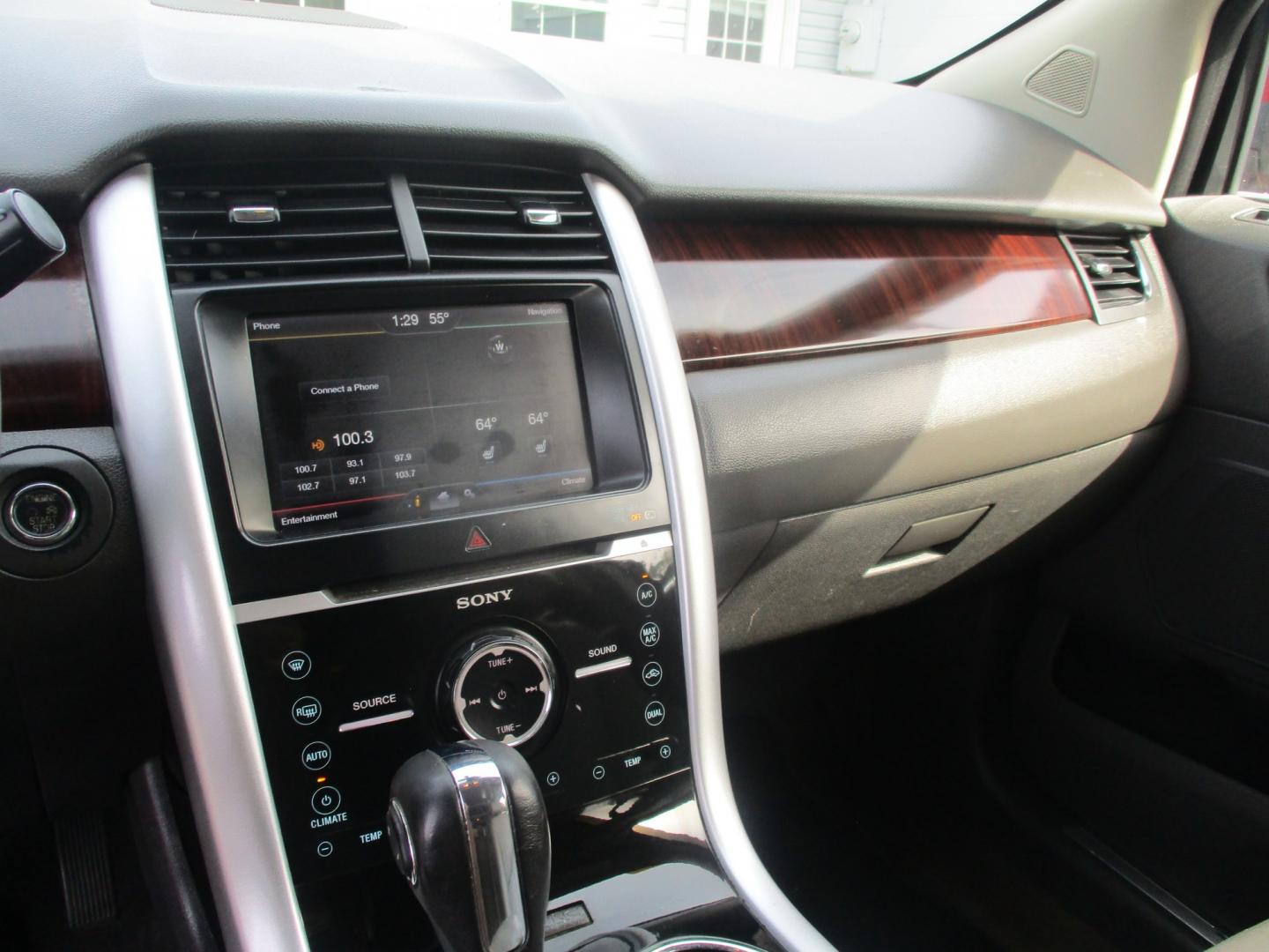 2012 RED Ford Edge Limited FWD (2FMDK3KC0CB) with an 3.5L V6 DOHC 24V engine, 6-Speed Automatic transmission, located at 540a Delsea Drive, Sewell, NJ, 08080, (987) 867-5309, 39.752560, -75.111206- Photo#17
