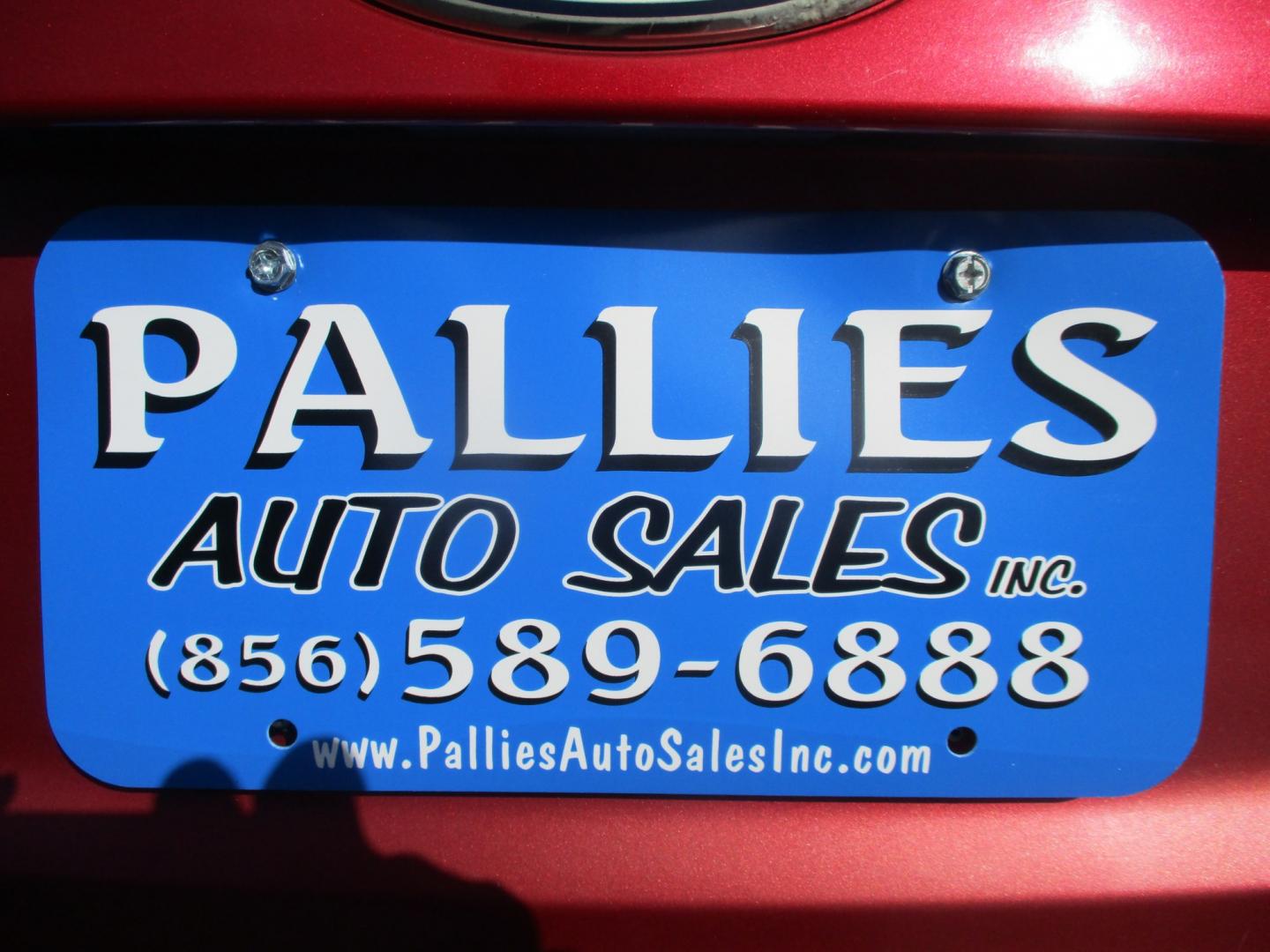 2011 RED Ford Fusion I4 SE (3FAHP0HA8BR) with an 2.5L L4 DOHC 16V engine, located at 540a Delsea Drive, Sewell, NJ, 08080, (987) 867-5309, 39.752560, -75.111206- Photo#4