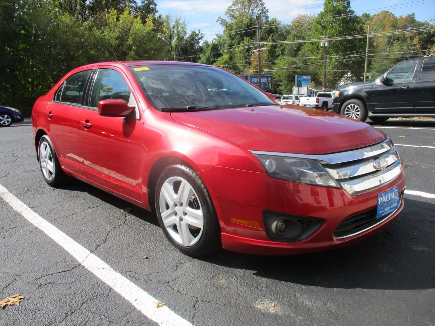 2011 RED Ford Fusion I4 SE (3FAHP0HA8BR) with an 2.5L L4 DOHC 16V engine, located at 540a Delsea Drive, Sewell, NJ, 08080, (987) 867-5309, 39.752560, -75.111206- Photo#7