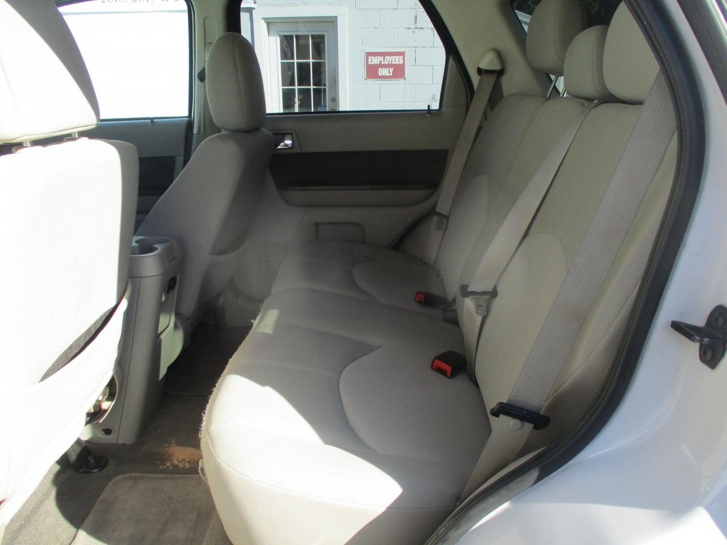 2010 WHITE Mercury Mariner I4 2WD (4M2CN8B77AK) with an 2.5L L4 DOHC 16V engine, 6A transmission, located at 540a Delsea Drive, Sewell, NJ, 08080, (987) 867-5309, 39.752560, -75.111206- Photo#14