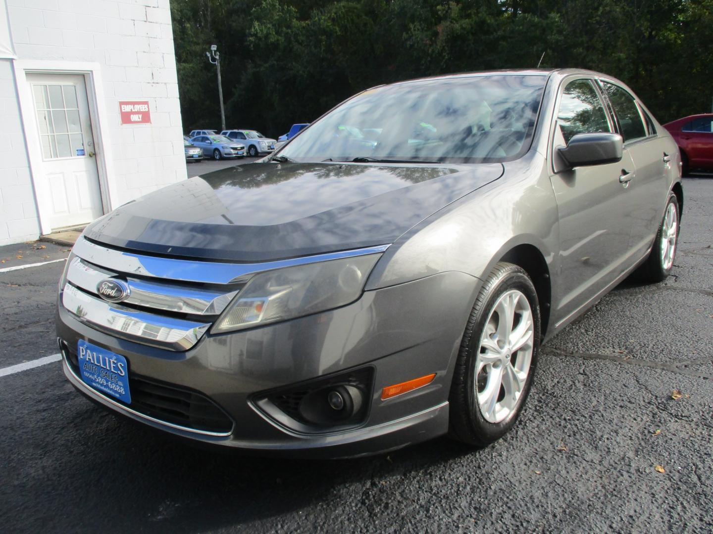 2012 GRAY Ford Fusion SE (3FAHP0HA4CR) with an 2.5L L4 DOHC 16V engine, located at 540a Delsea Drive, Sewell, NJ, 08080, (987) 867-5309, 39.752560, -75.111206- Photo#0