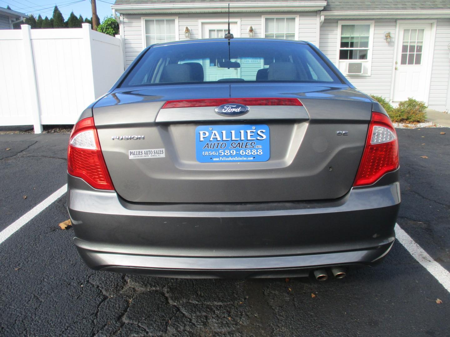 2012 GRAY Ford Fusion SE (3FAHP0HA4CR) with an 2.5L L4 DOHC 16V engine, located at 540a Delsea Drive, Sewell, NJ, 08080, (987) 867-5309, 39.752560, -75.111206- Photo#3