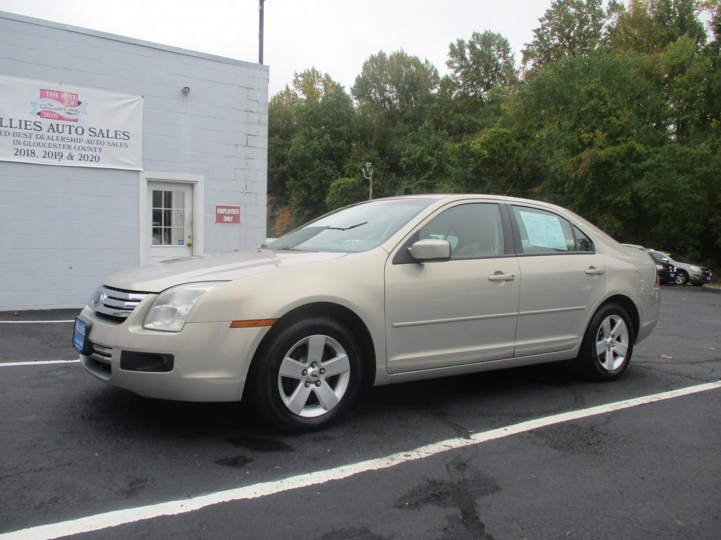 2009 GOLD Ford Fusion V6 SE (3FAHP07189R) with an 3.0L V6 DOHC 24V engine, located at 540a Delsea Drive, Sewell, NJ, 08080, (987) 867-5309, 39.752560, -75.111206- Photo#3