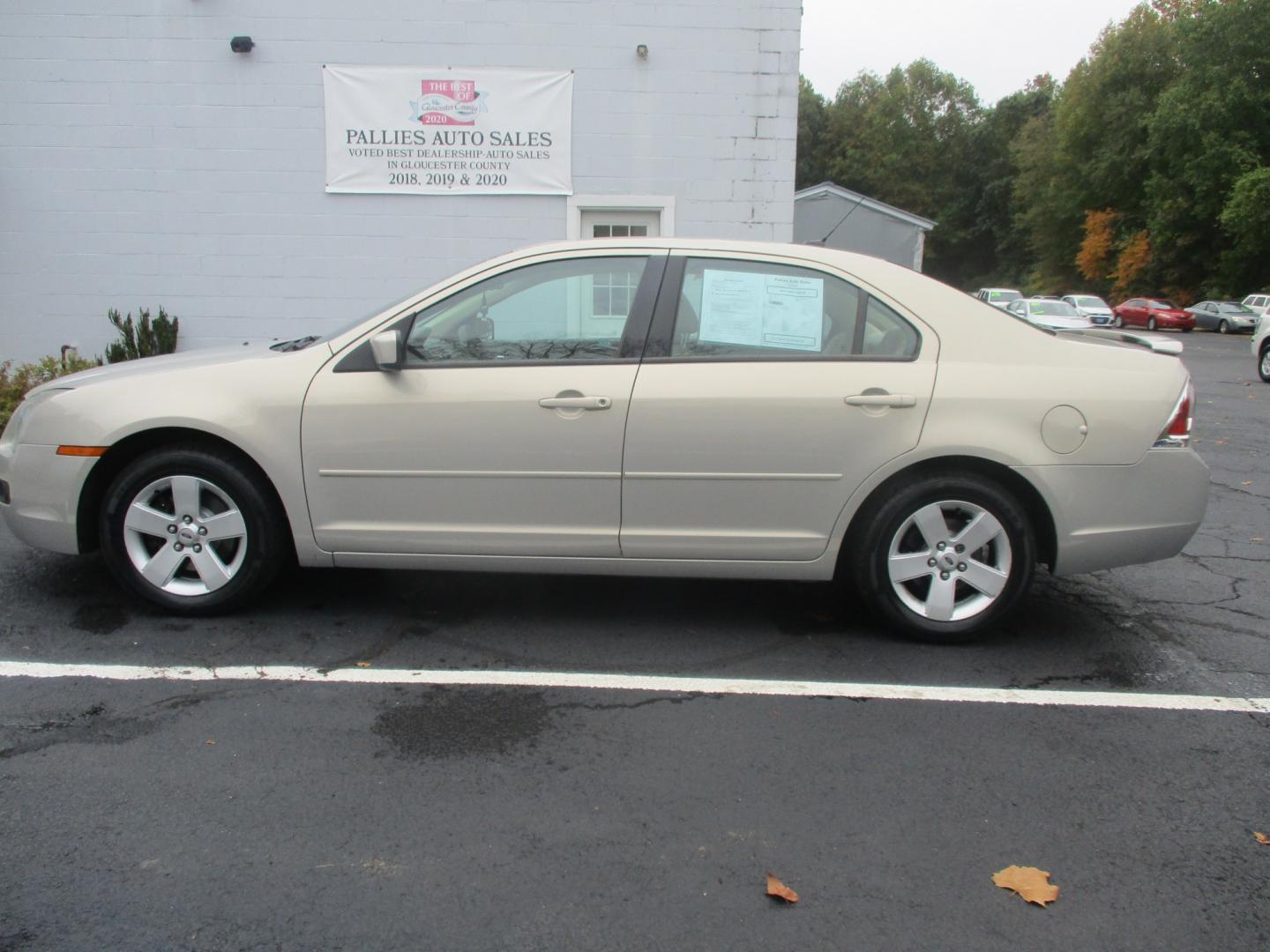 2009 GOLD Ford Fusion V6 SE (3FAHP07189R) with an 3.0L V6 DOHC 24V engine, located at 540a Delsea Drive, Sewell, NJ, 08080, (987) 867-5309, 39.752560, -75.111206- Photo#4