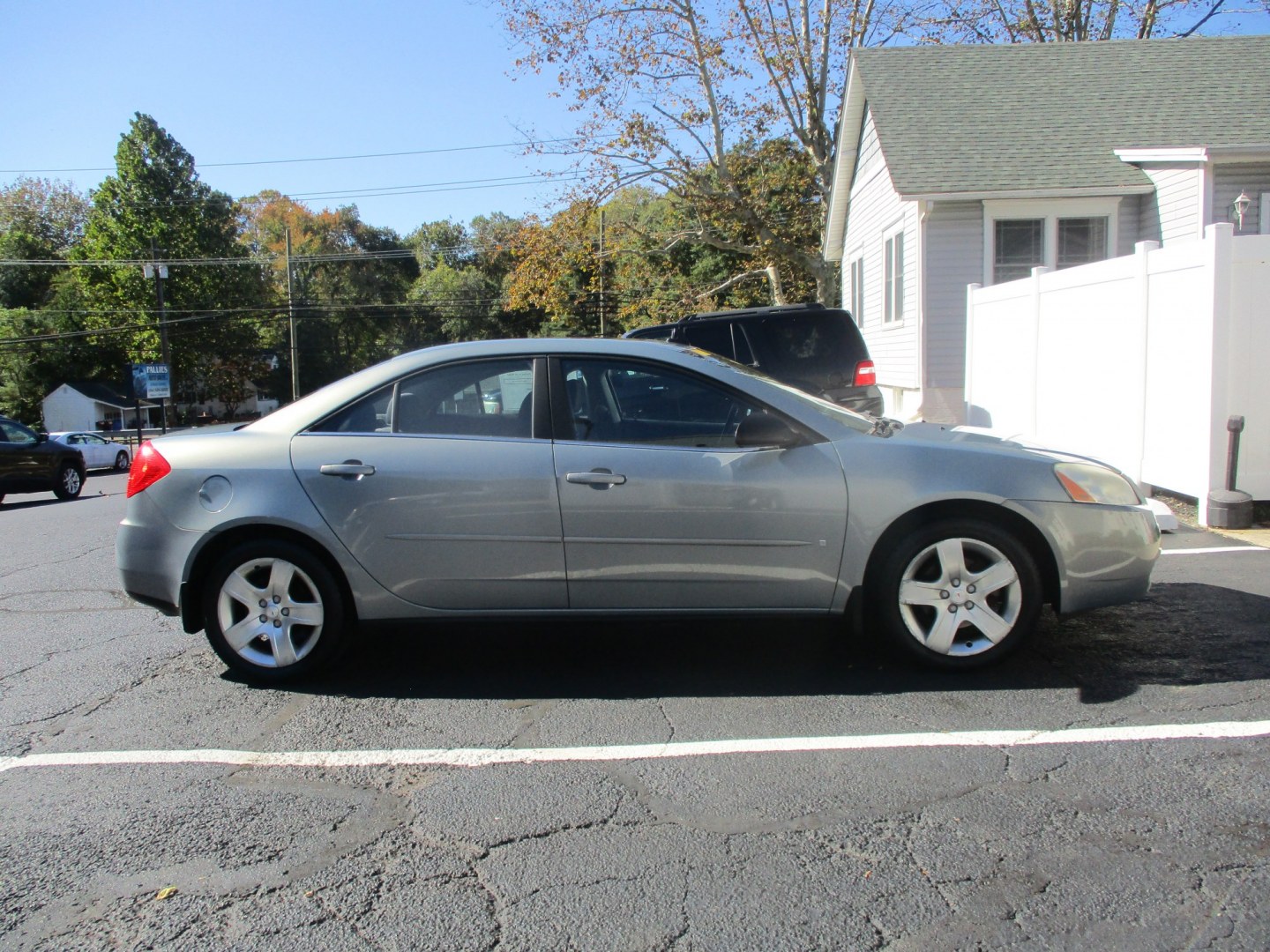 2009 BLUE Pontiac G6 Sedan (1G2ZG57B894) with an 2.4L L4 DOHC 16V engine, 4A OD transmission, located at 540a Delsea Drive, Sewell, NJ, 08080, (987) 867-5309, 39.752560, -75.111206- Photo#6