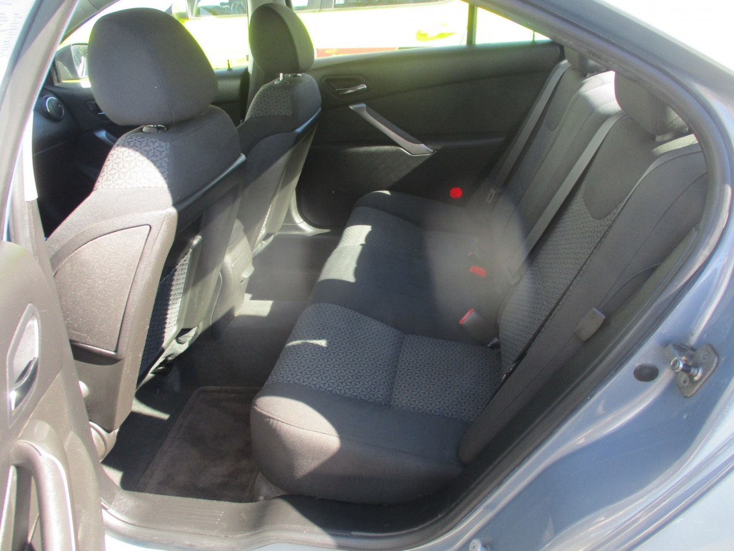 2009 BLUE Pontiac G6 Sedan (1G2ZG57B894) with an 2.4L L4 DOHC 16V engine, 4A OD transmission, located at 540a Delsea Drive, Sewell, NJ, 08080, (987) 867-5309, 39.752560, -75.111206- Photo#14