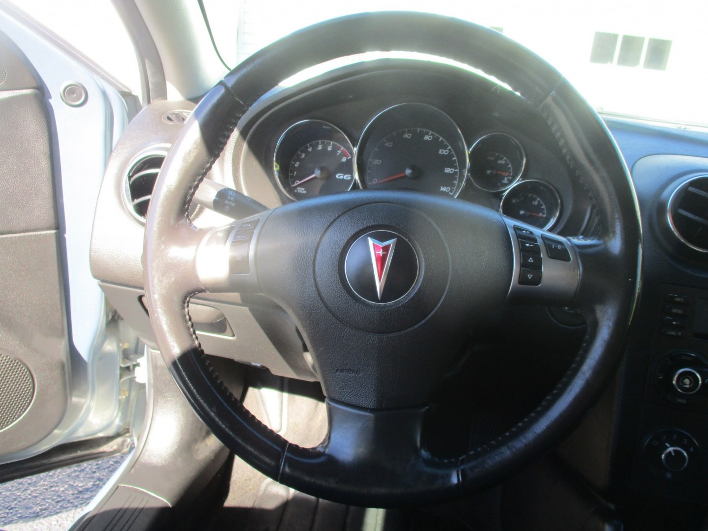 2009 BLUE Pontiac G6 Sedan (1G2ZG57B894) with an 2.4L L4 DOHC 16V engine, 4A OD transmission, located at 540a Delsea Drive, Sewell, NJ, 08080, (987) 867-5309, 39.752560, -75.111206- Photo#15