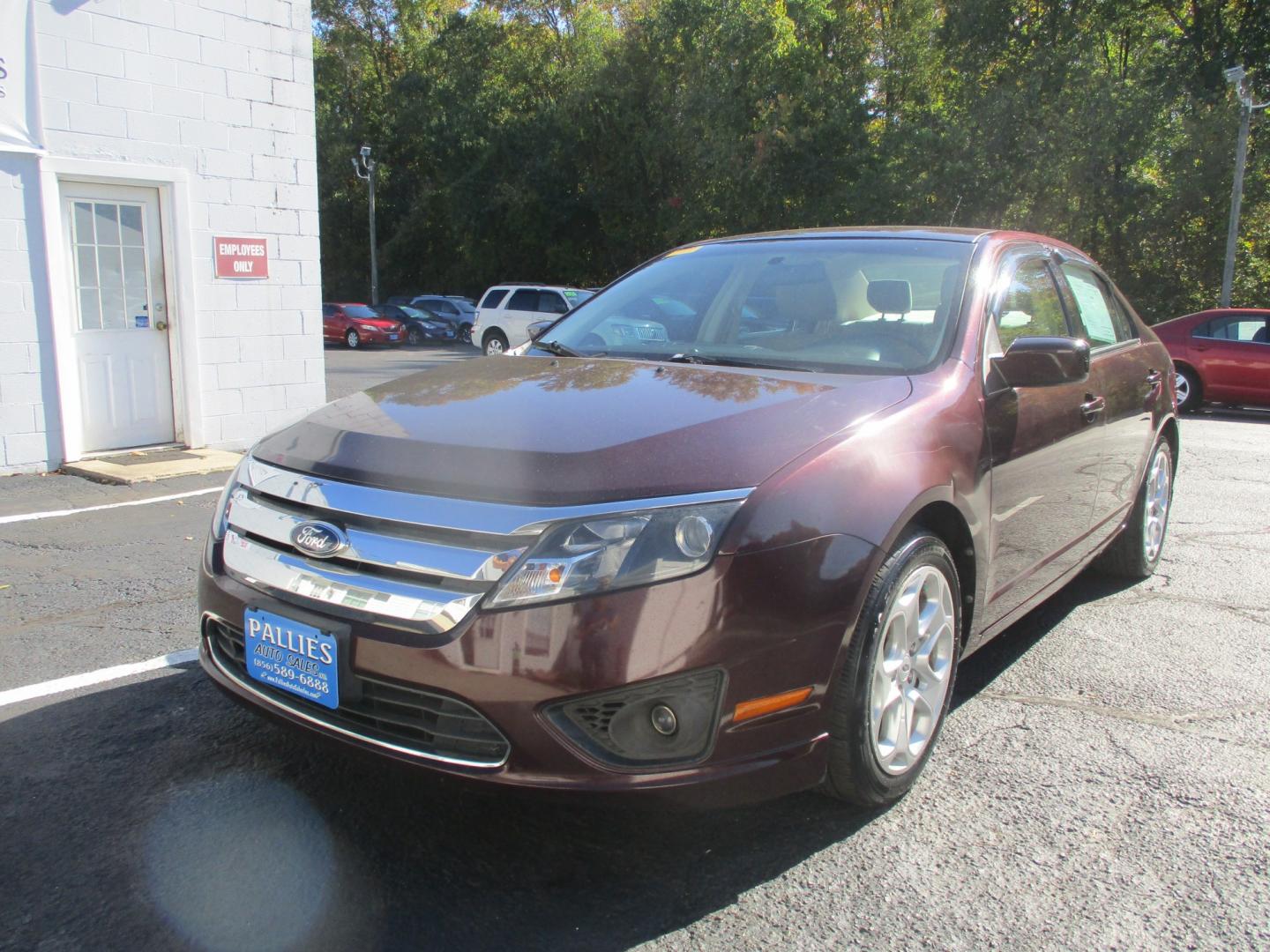 2011 RED Ford Fusion I4 SE (3FAHP0HA5BR) with an 2.5L L4 DOHC 16V engine, located at 540a Delsea Drive, Sewell, NJ, 08080, (987) 867-5309, 39.752560, -75.111206- Photo#0