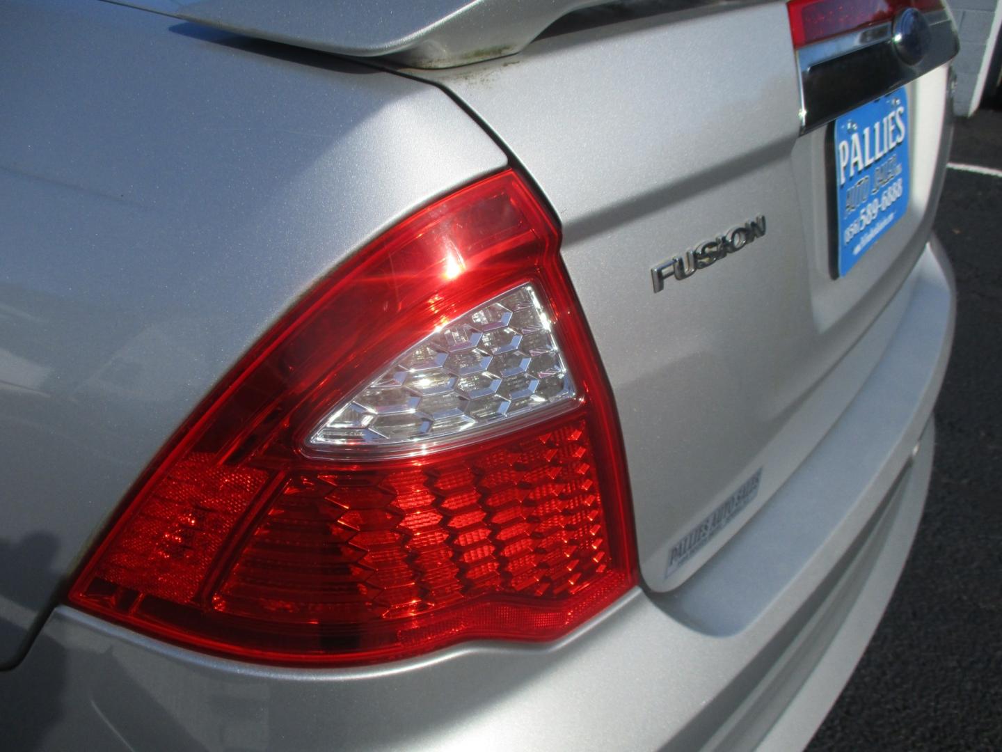 2010 SILVER Ford Fusion V6 Sport FWD (3FAHP0KC3AR) with an 3.5L V6 DOHC 24V engine, located at 540a Delsea Drive, Sewell, NJ, 08080, (987) 867-5309, 39.752560, -75.111206- Photo#4