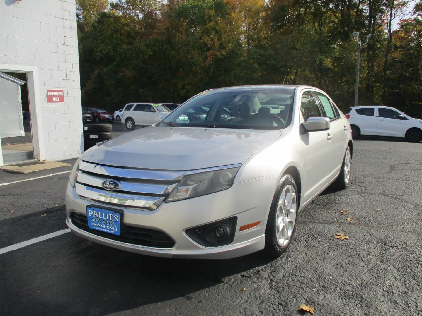 2010 SILVER Ford Fusion SE (3FAHP0HA7AR) with an 2.5L L4 DOHC 16V engine, located at 540a Delsea Drive, Sewell, NJ, 08080, (987) 867-5309, 39.752560, -75.111206- Photo#0