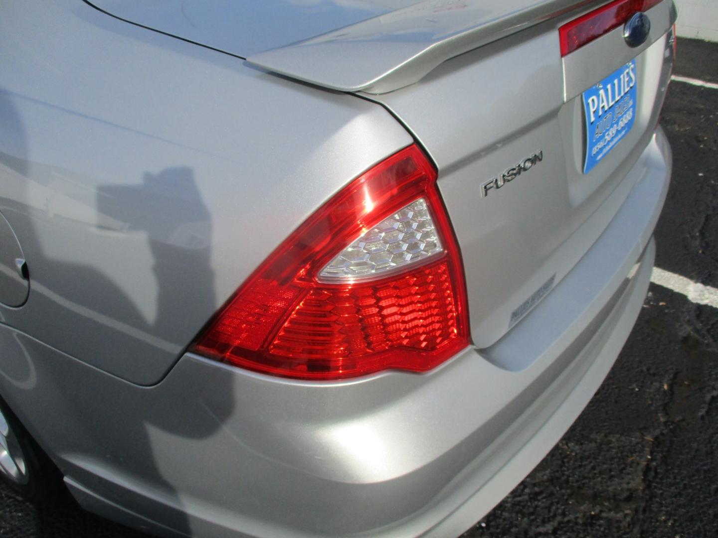 2010 SILVER Ford Fusion SE (3FAHP0HA7AR) with an 2.5L L4 DOHC 16V engine, located at 540a Delsea Drive, Sewell, NJ, 08080, (987) 867-5309, 39.752560, -75.111206- Photo#4