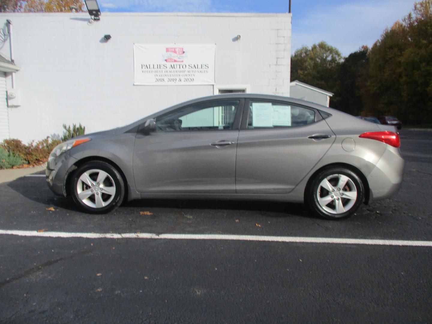 2013 GRAY Hyundai Elantra Limited (5NPDH4AE1DH) with an 1.8L L4 DOHC 16V engine, 6-Speed Automatic transmission, located at 540a Delsea Drive, Sewell, NJ, 08080, (987) 867-5309, 39.752560, -75.111206- Photo#2