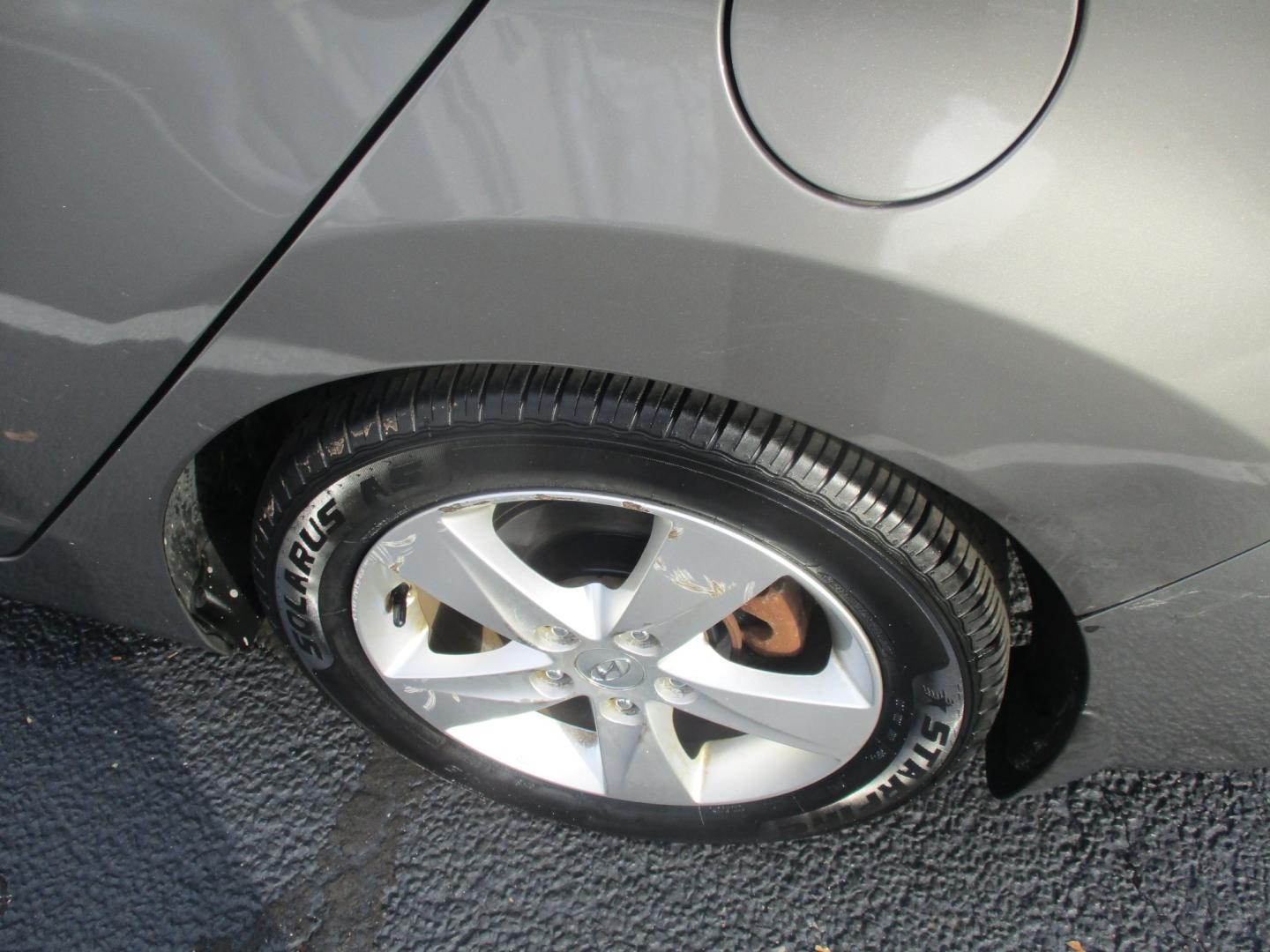 2013 GRAY Hyundai Elantra Limited (5NPDH4AE1DH) with an 1.8L L4 DOHC 16V engine, 6-Speed Automatic transmission, located at 540a Delsea Drive, Sewell, NJ, 08080, (987) 867-5309, 39.752560, -75.111206- Photo#26